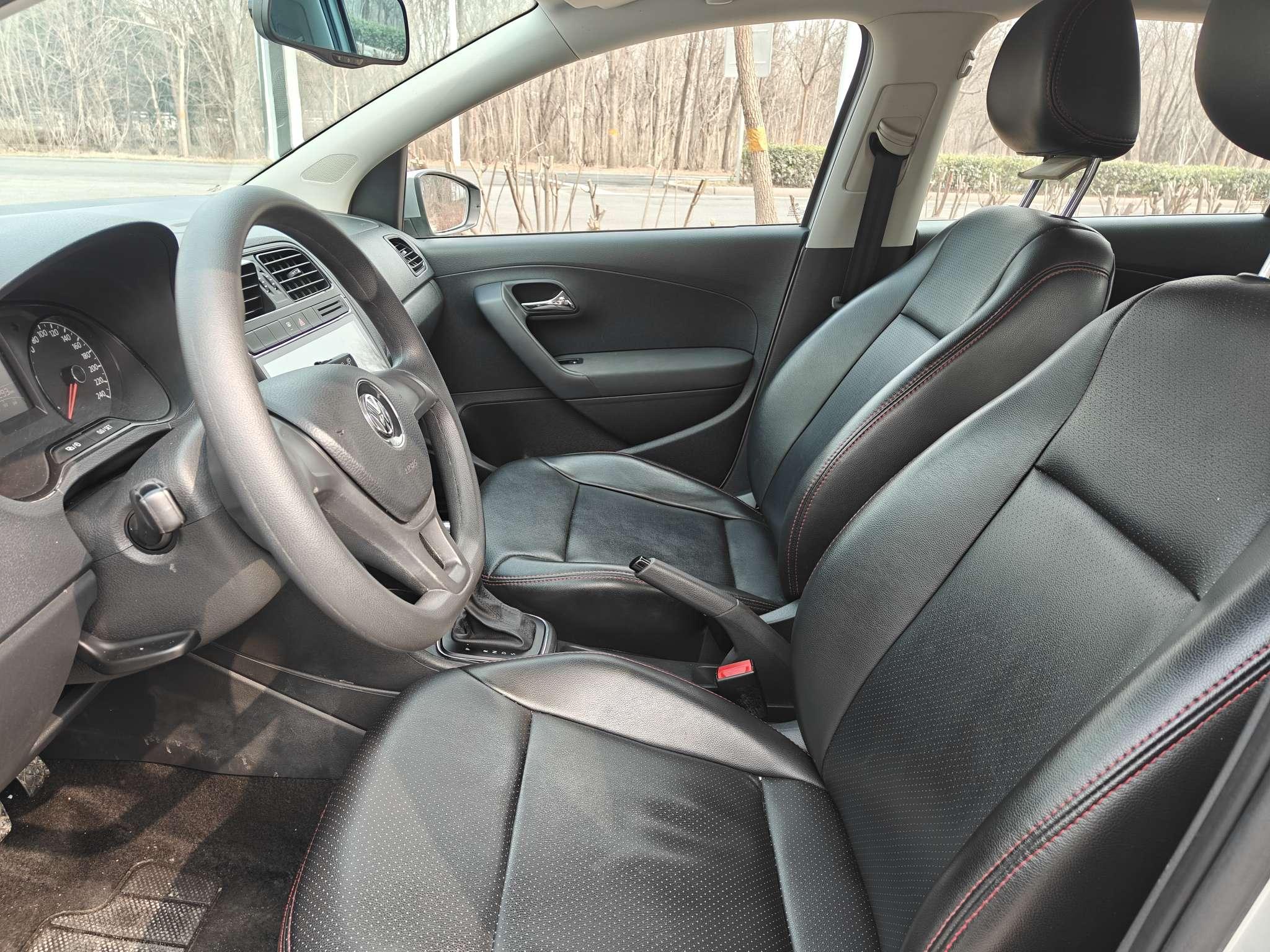 Volkswagen Polo 2016 thumb 11