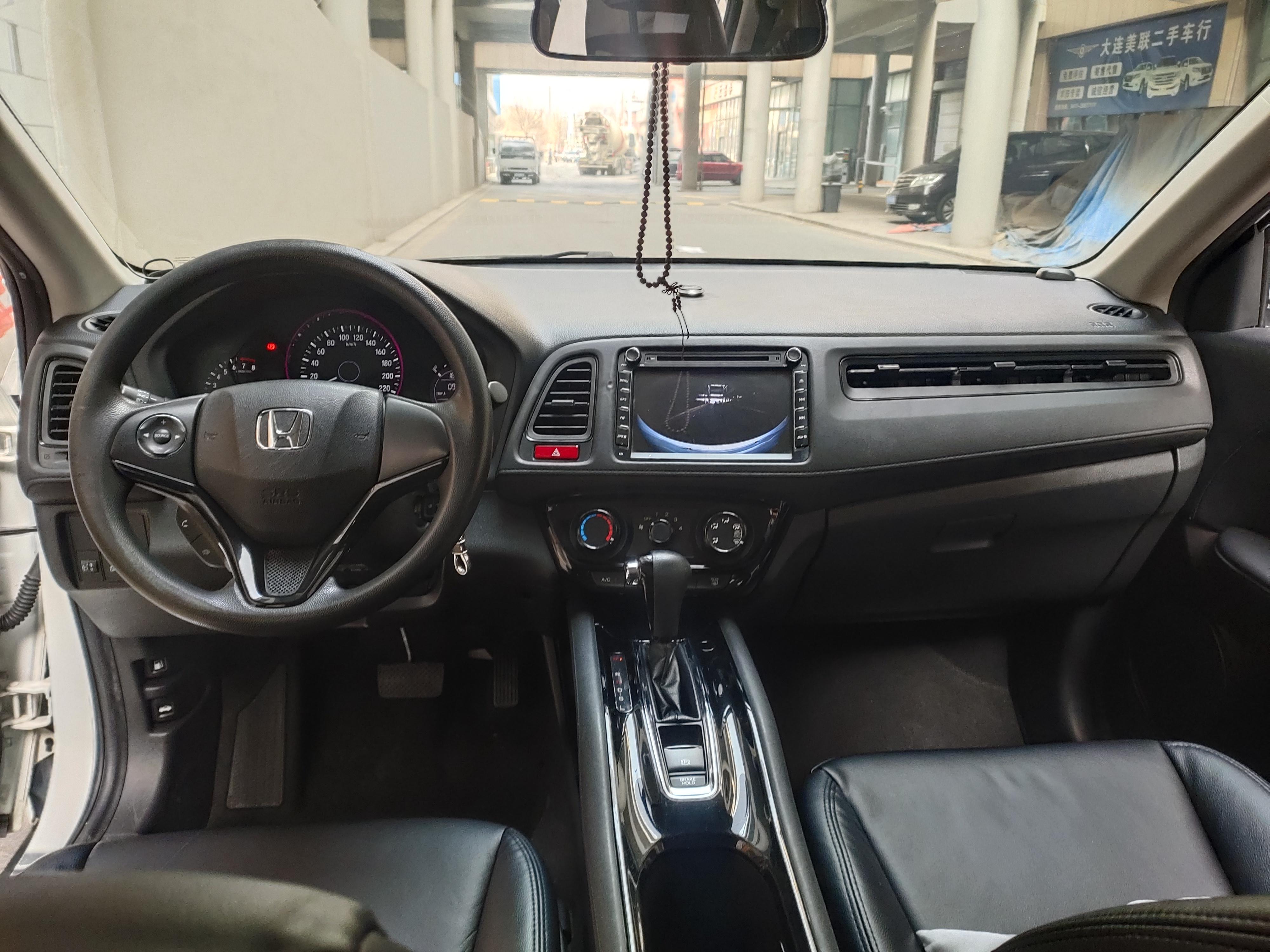 Honda Vezel 2015 thumb 6