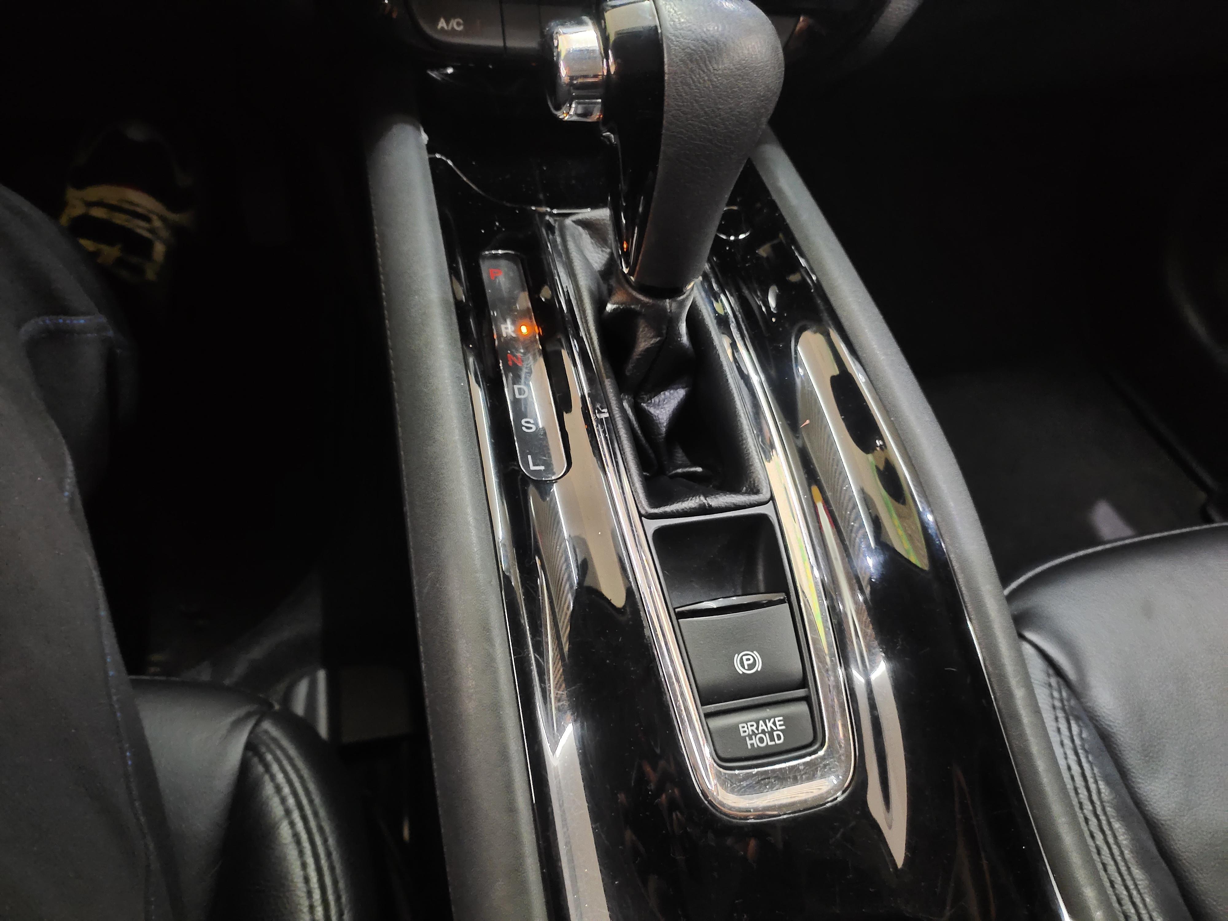 Honda Vezel 2015 thumb 7
