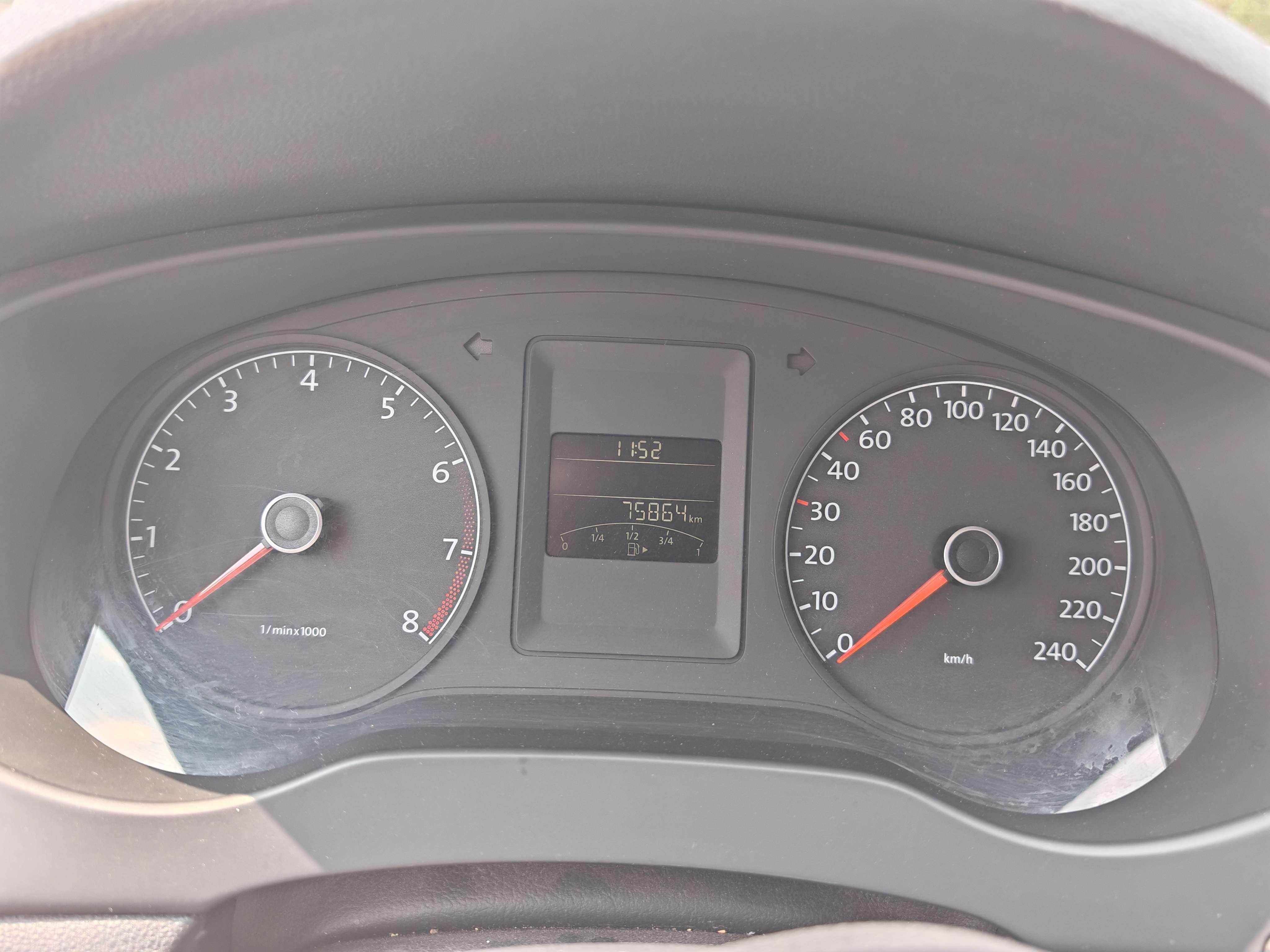 Volkswagen Sagitar 2015 thumb 6