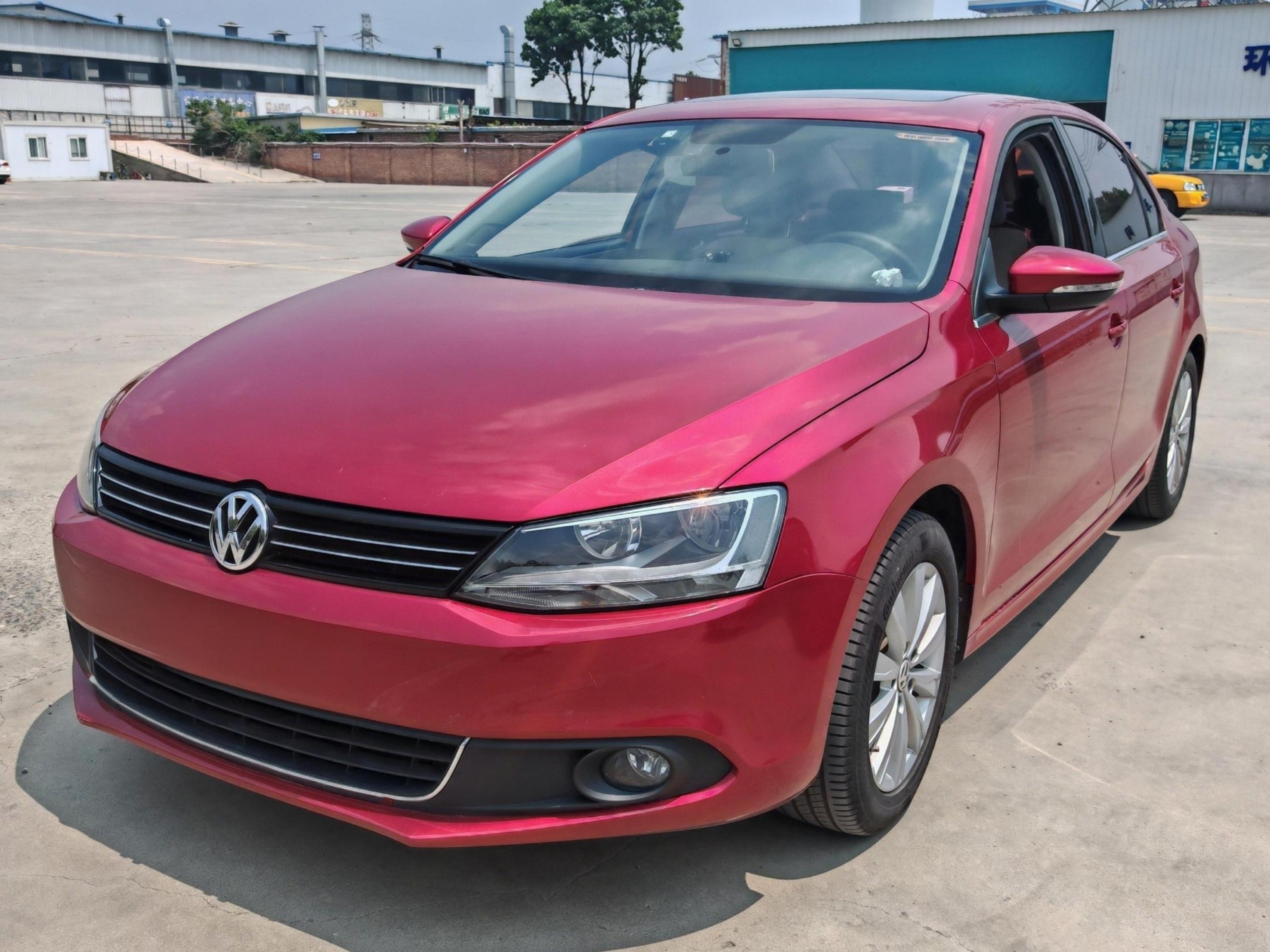 Volkswagen Sagitar 2015 thumb 12