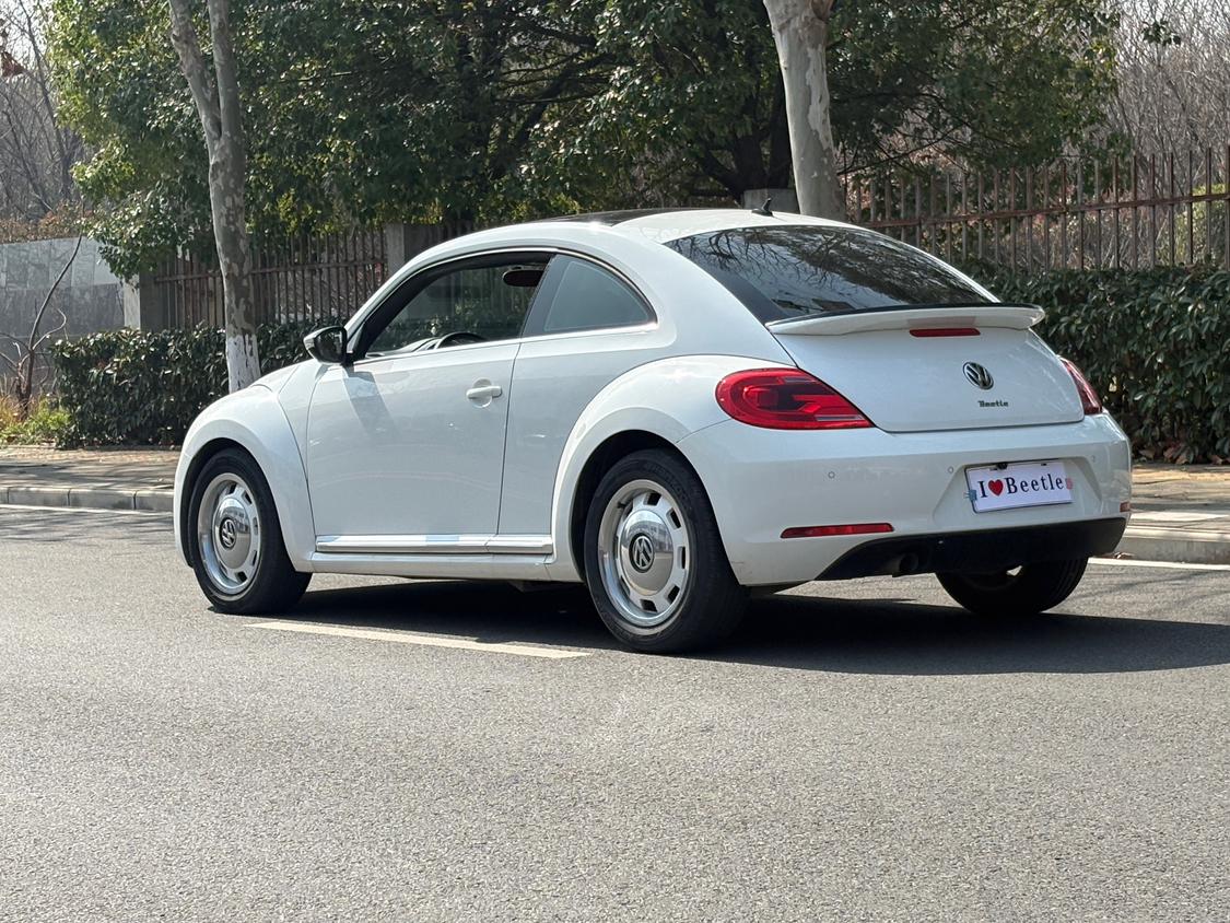Volkswagen Beetle 2015 thumb 3