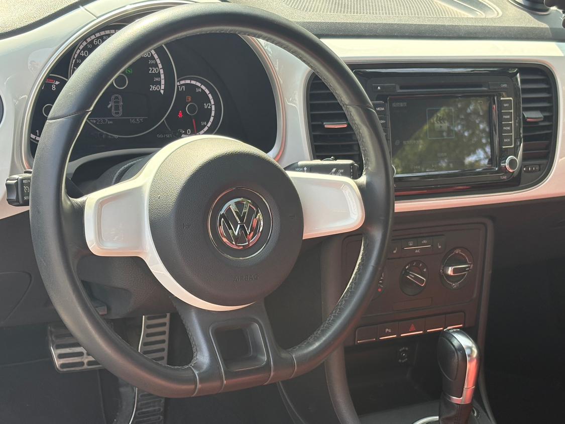 Volkswagen Beetle 2015 thumb 7