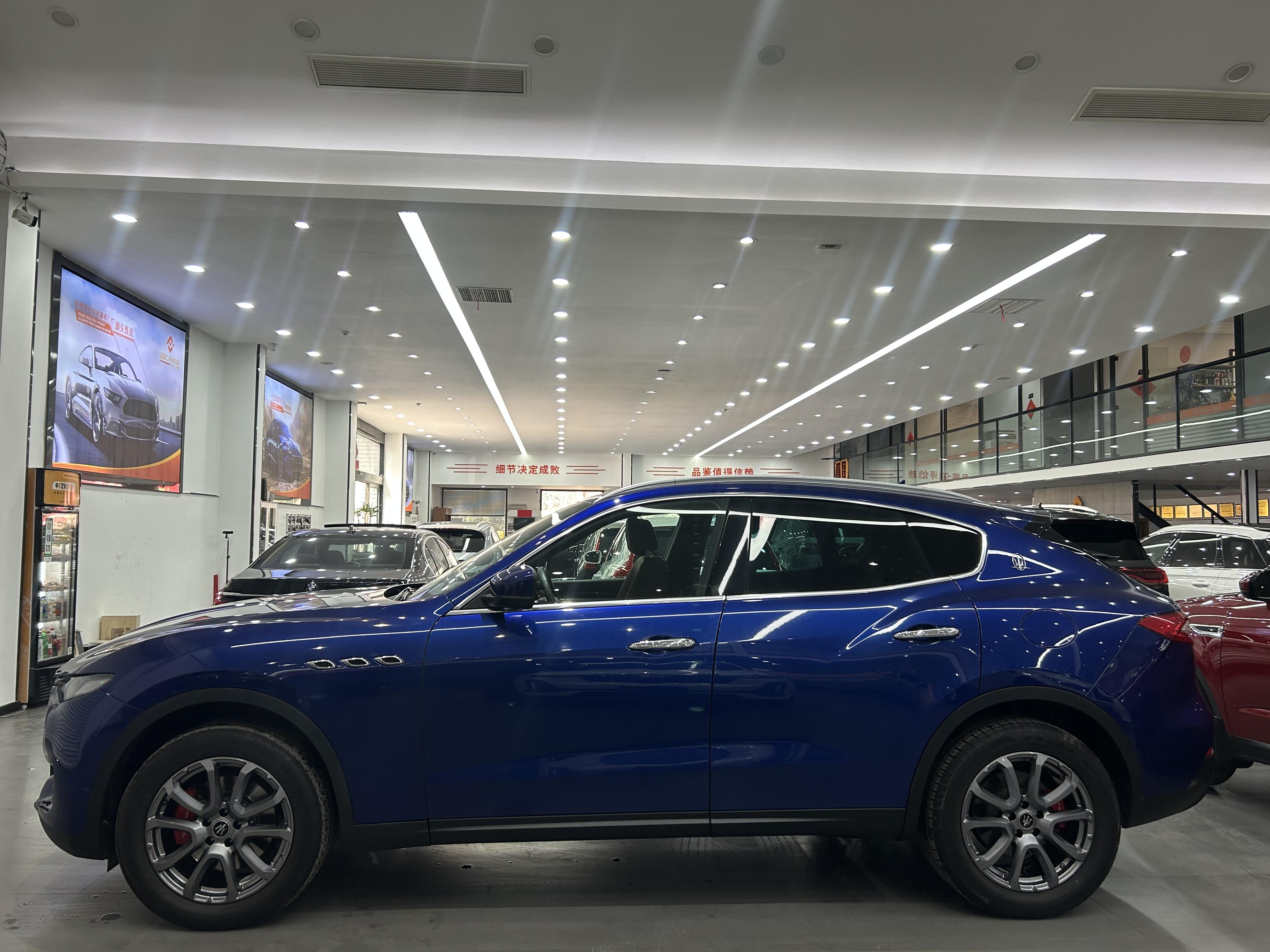 Maserati Levante 2019 thumb 12
