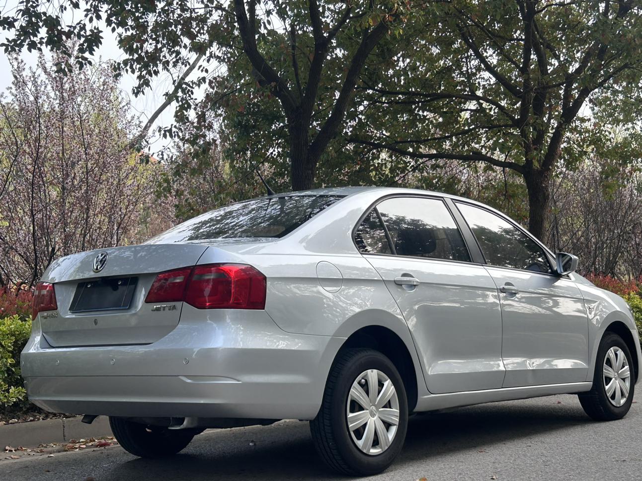 Volkswagen Jetta 2013 thumb 4