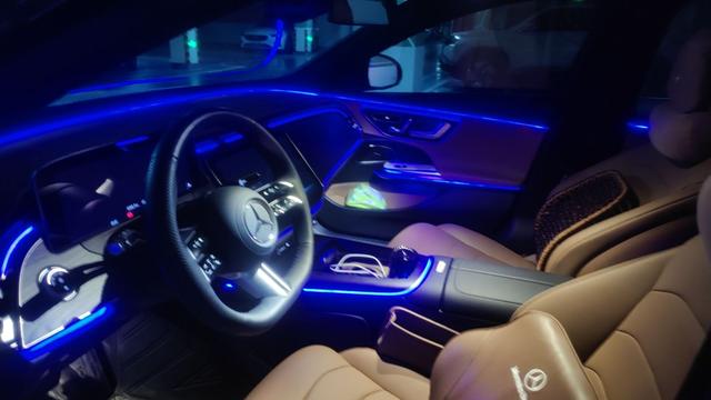Mercedes-Benz E-Class 2024 thumb 7