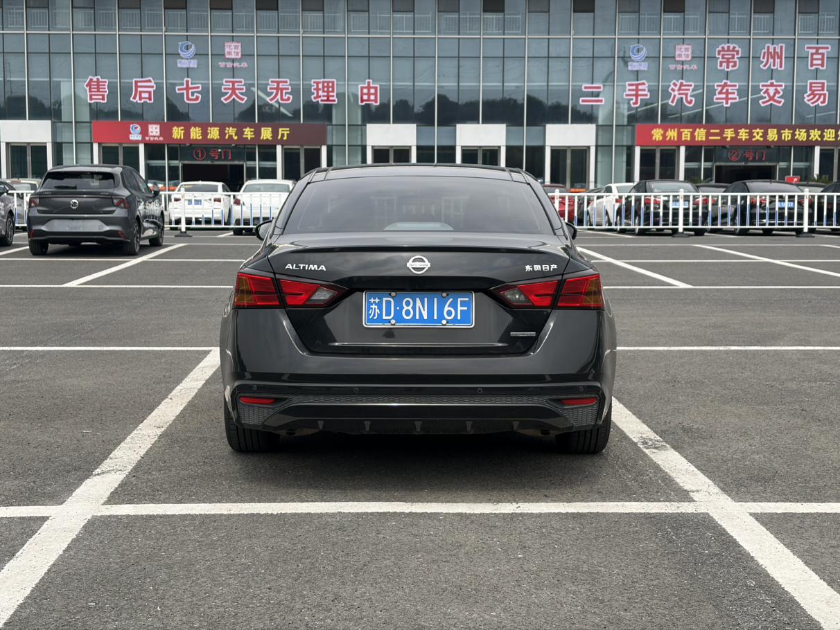 Nissan Altima 2022 thumb 3