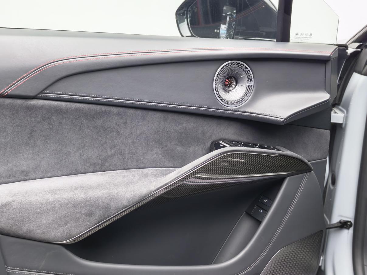 Lotus Eletre 2023 thumb 5