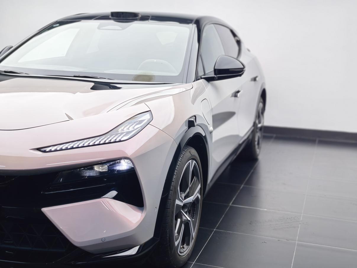 Lotus Eletre 2023 thumb 11