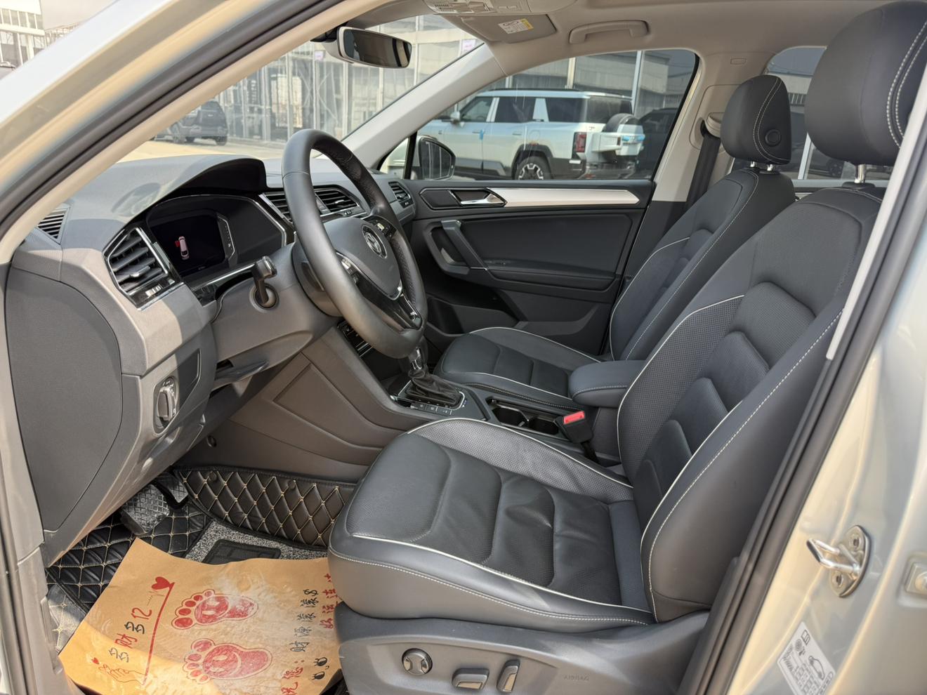 Volkswagen Tiguan 2020 thumb 6