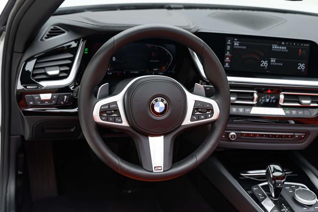 BMW Z4 2023 thumb 11