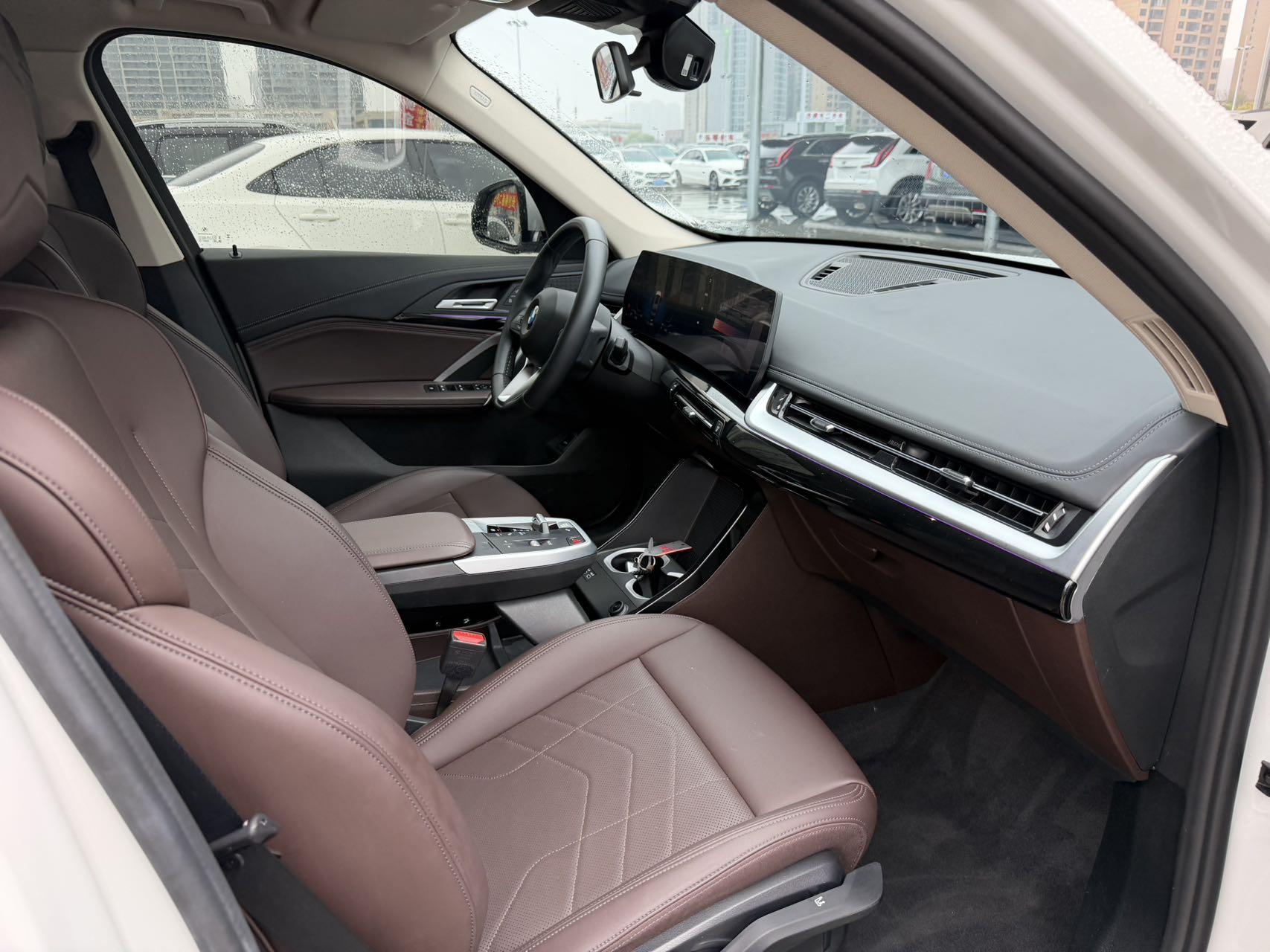 BMW X1 2023 thumb 10