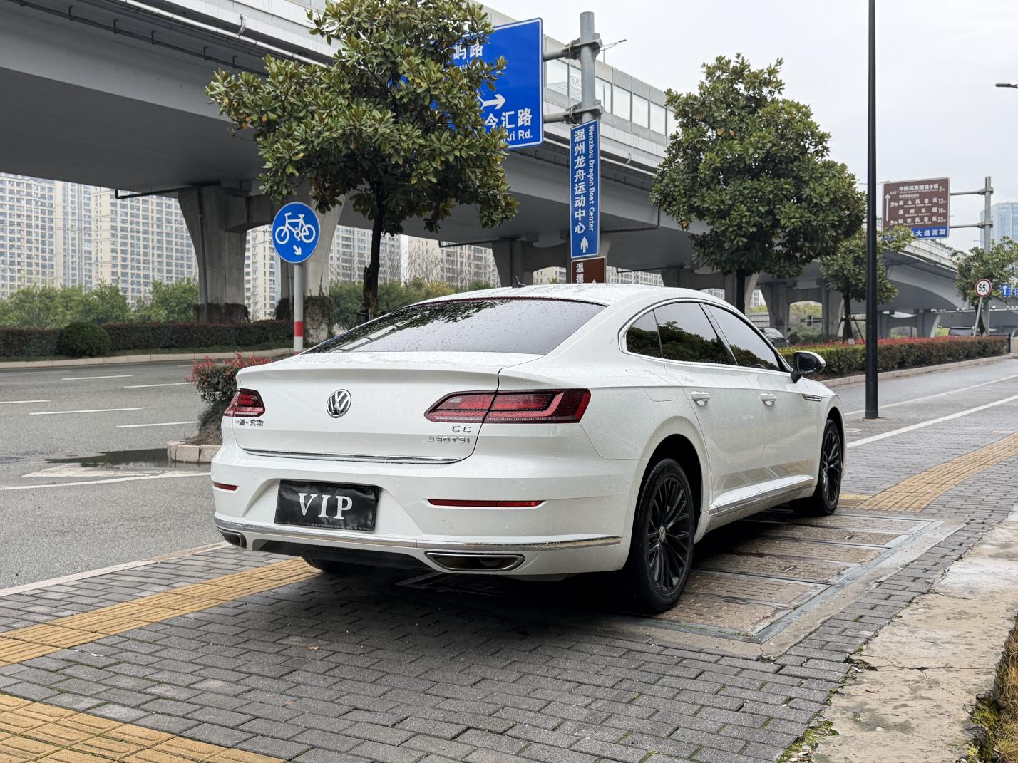 Volkswagen Arteon 2019 thumb 4