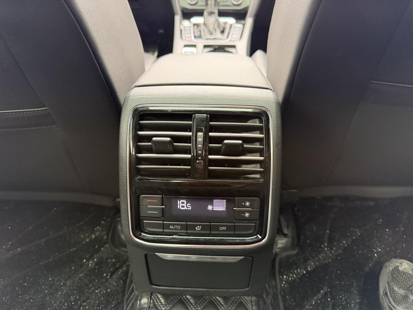 Volkswagen Arteon 2019 thumb 10