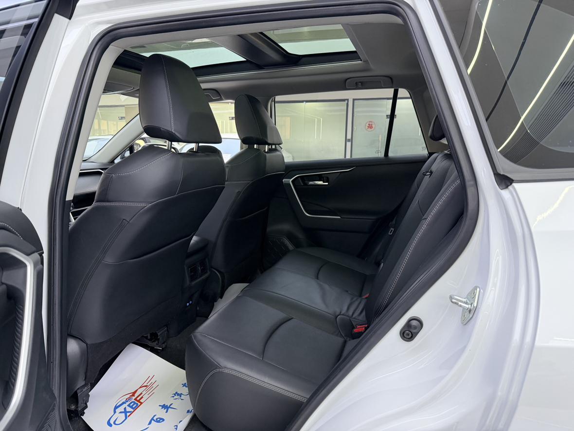 Toyota RAV4 2022 thumb 9