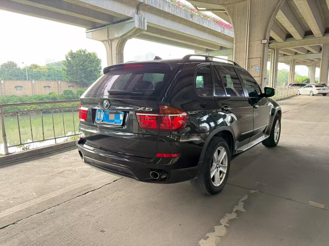 BMW X5 2011 thumb 2