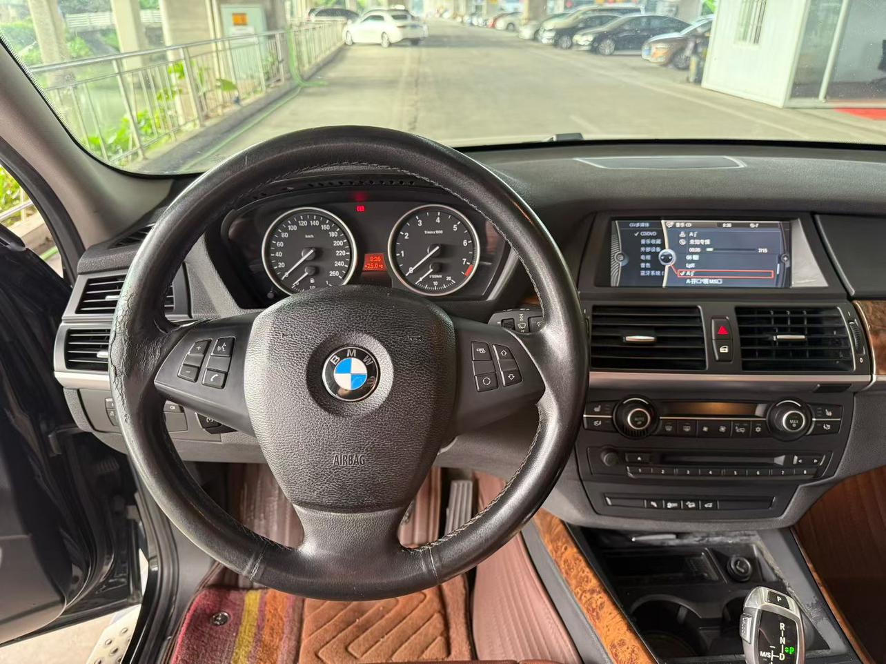 BMW X5 2011 thumb 5