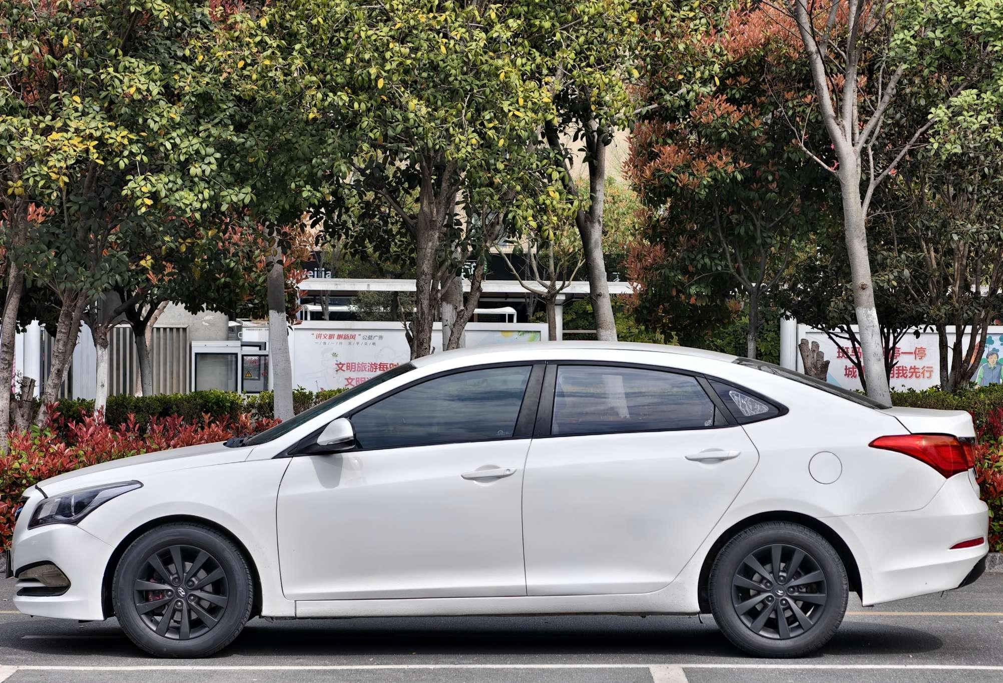 Hyundai Mistra 2014 thumb 2