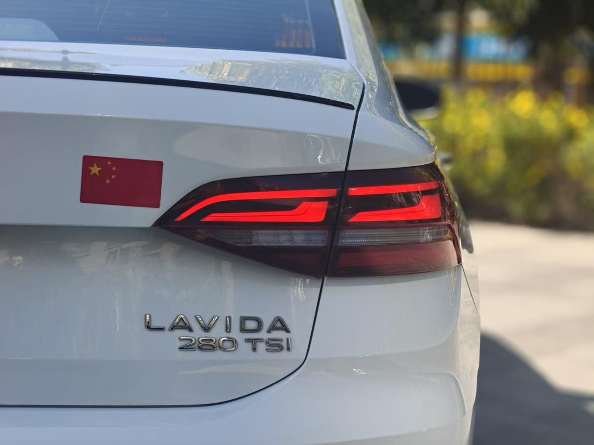 Volkswagen Lavida XR 2023 thumb 6