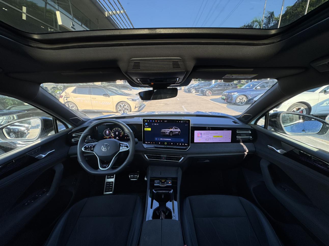 Volkswagen Tiguan 2024 thumb 5