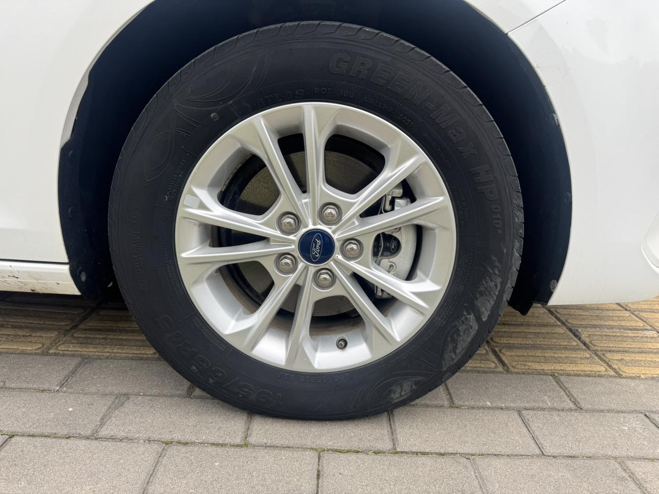 Ford Focus 2021 thumb 5