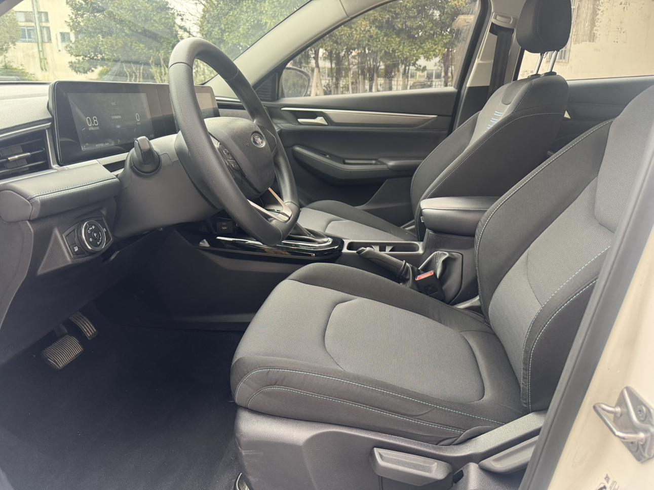 Ford Focus 2021 thumb 10
