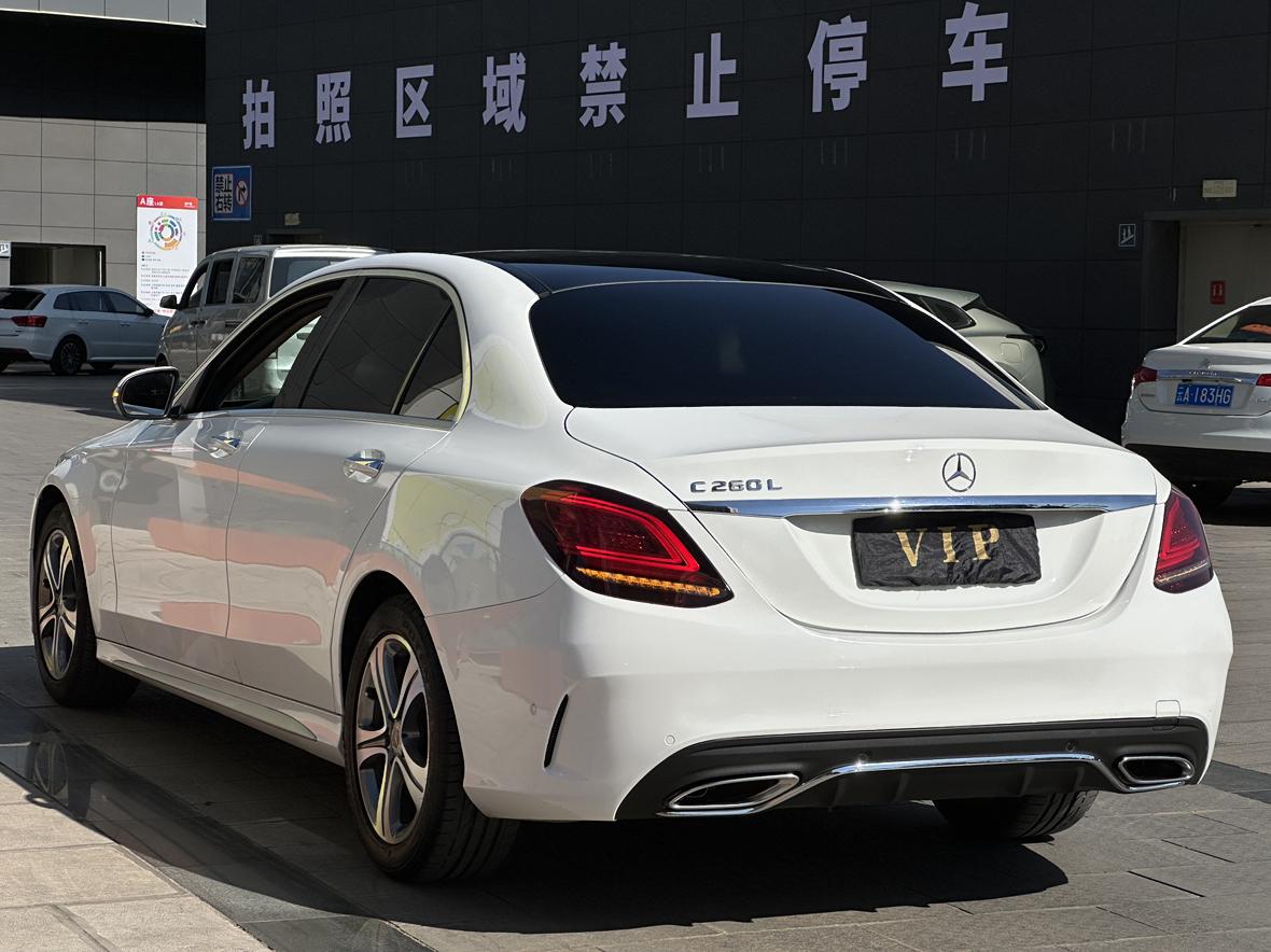 Mercedes-Benz C-Class 2019 thumb 2