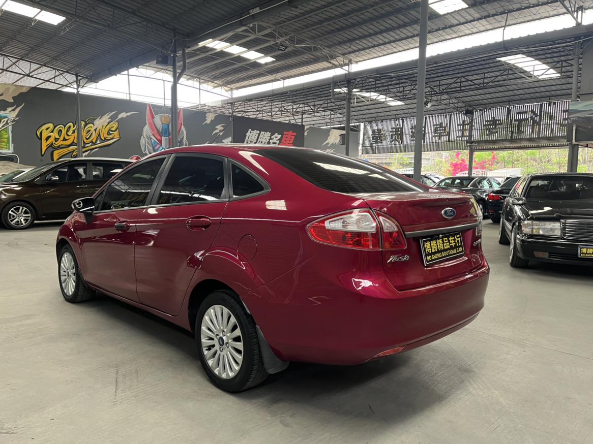 Ford Fiesta 2011 thumb 3