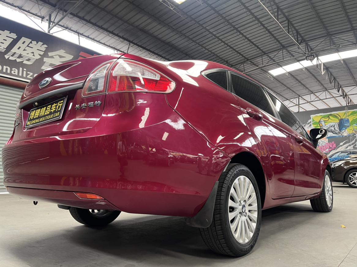 Ford Fiesta 2011 thumb 7