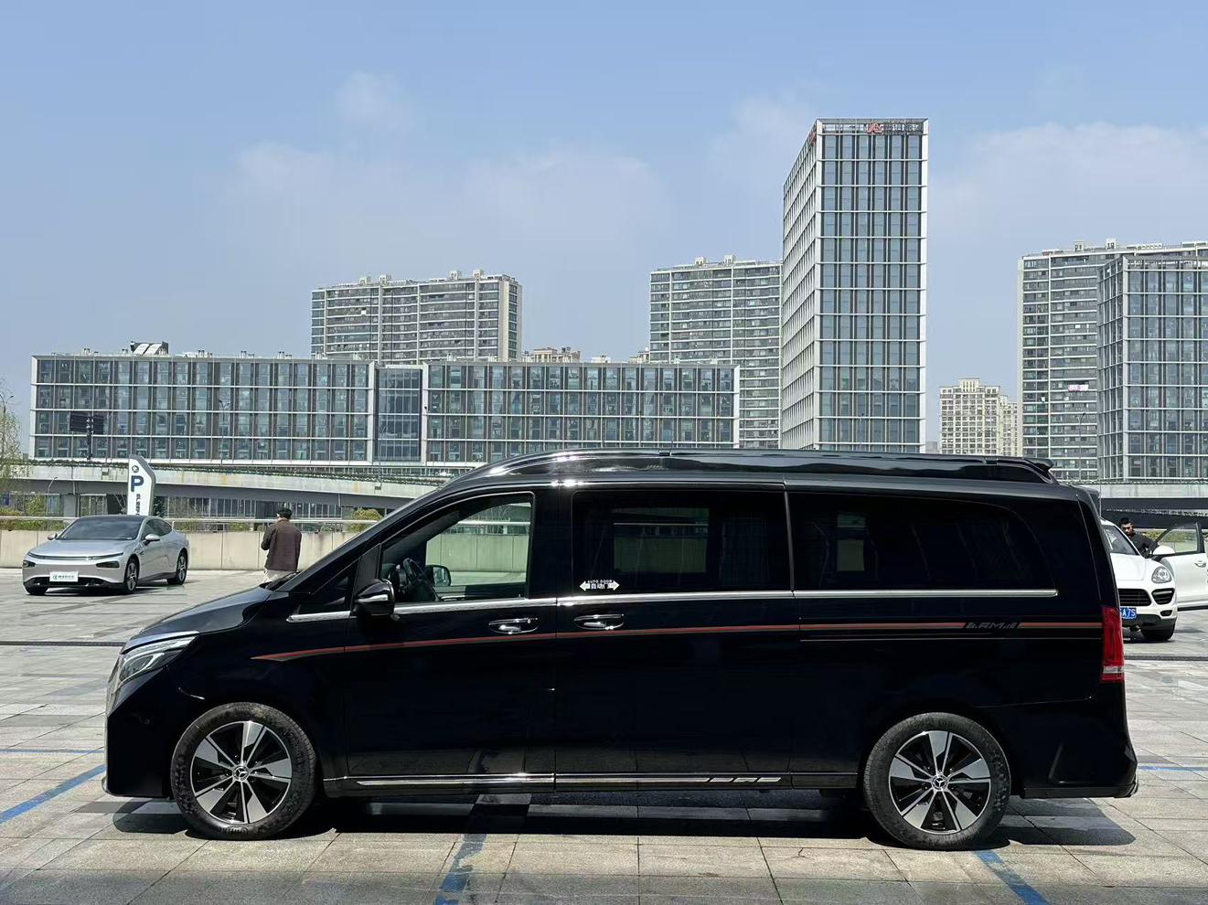 Mercedes-Benz V-Класс 2021 thumb 2