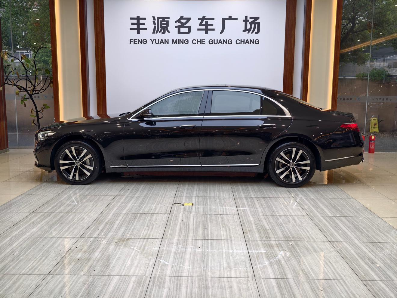 Mercedes-Benz S-Class 2021 thumb 2