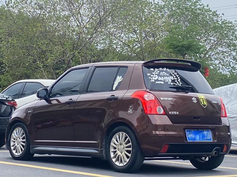 Suzuki SX4 2011 thumb 2