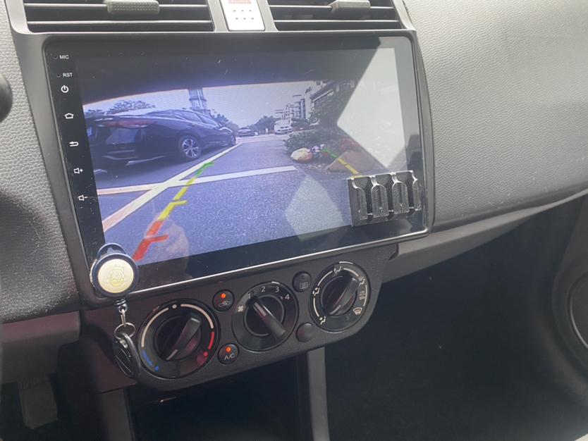 Suzuki SX4 2011 thumb 7