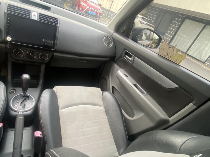 Suzuki SX4 2011 thumb 9