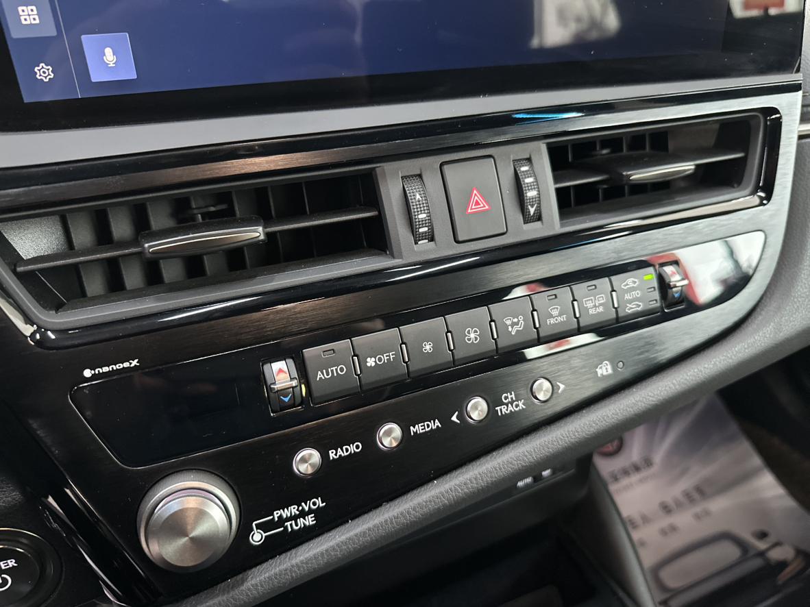 Lexus ES 2022 thumb 5