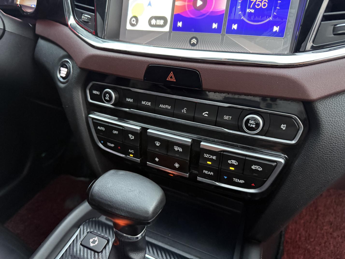GAC GS8 2017 thumb 9