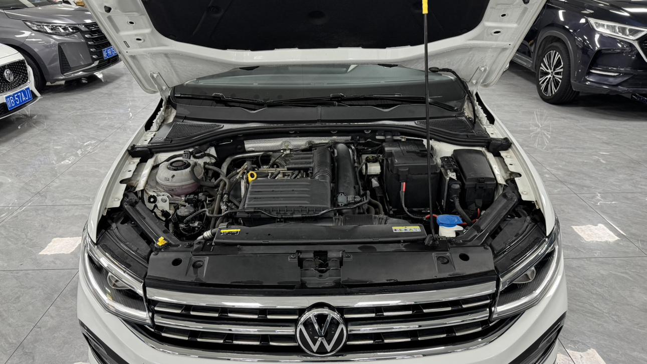 Volkswagen Bora 2023 thumb 6