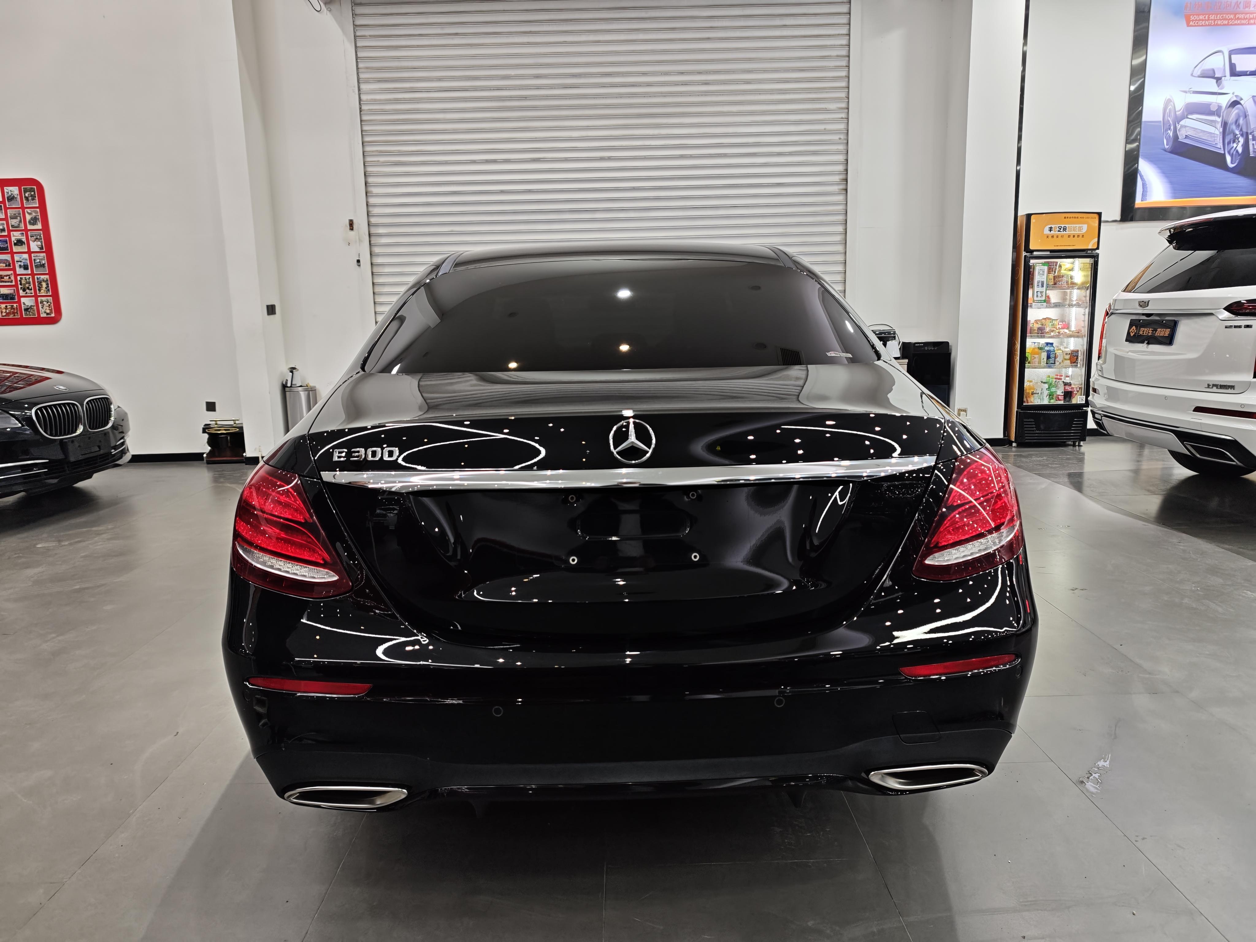 Mercedes-Benz E-Class 2017 thumb 2