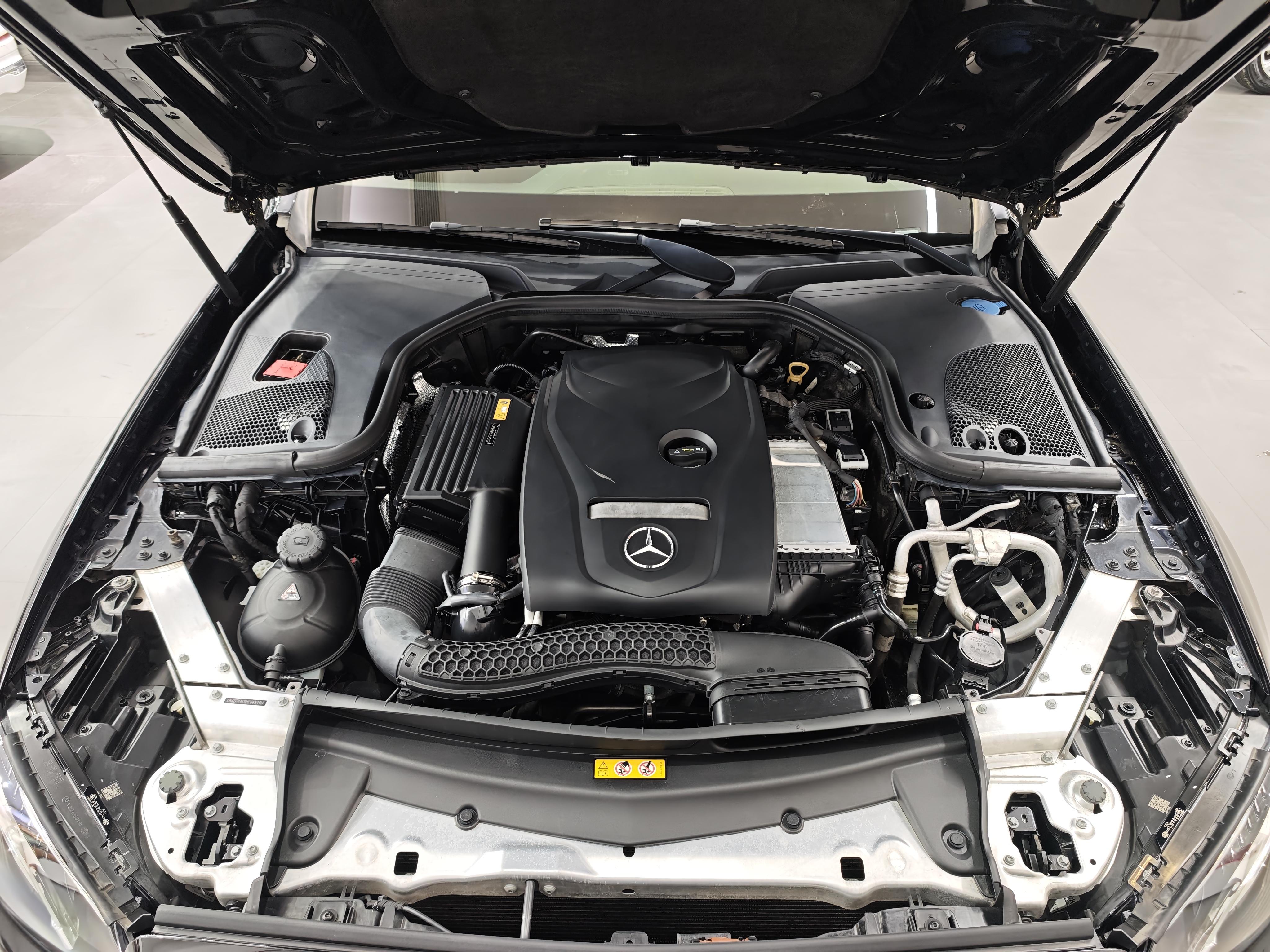 Mercedes-Benz E-Class 2017 thumb 5
