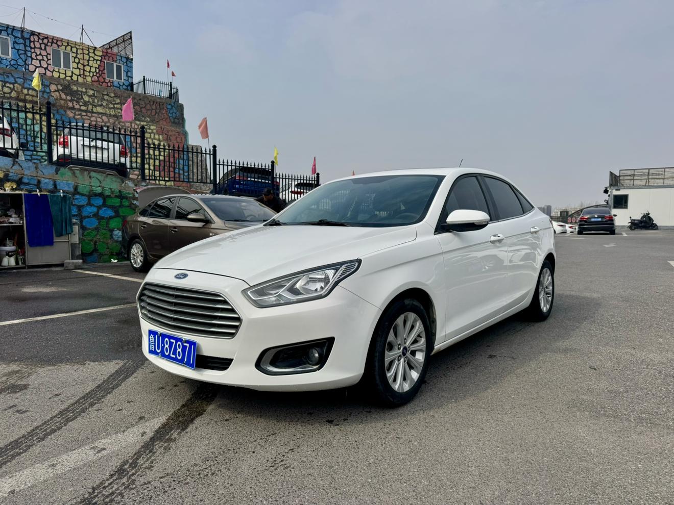 Ford Focus 2015 thumb 8