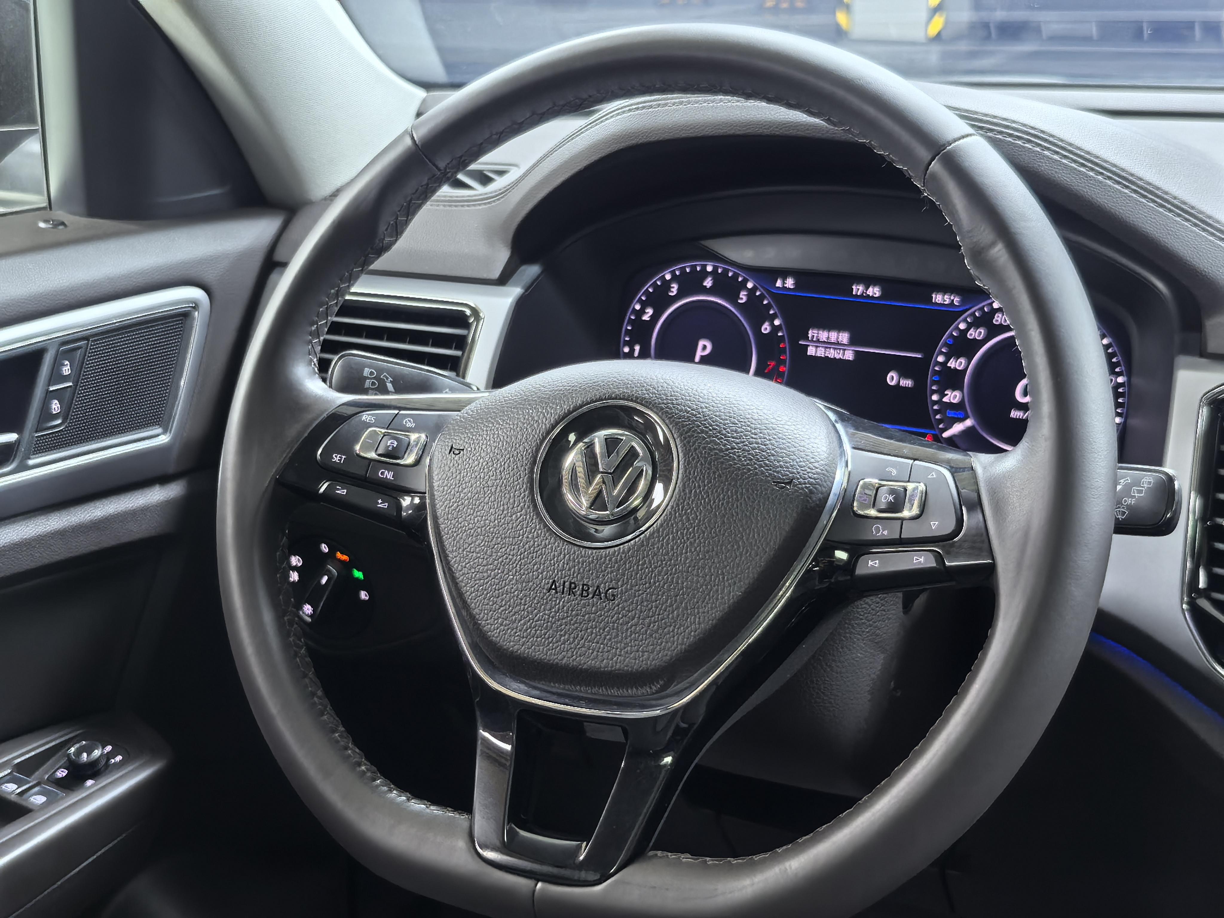 Volkswagen Arteon 2017 thumb 9
