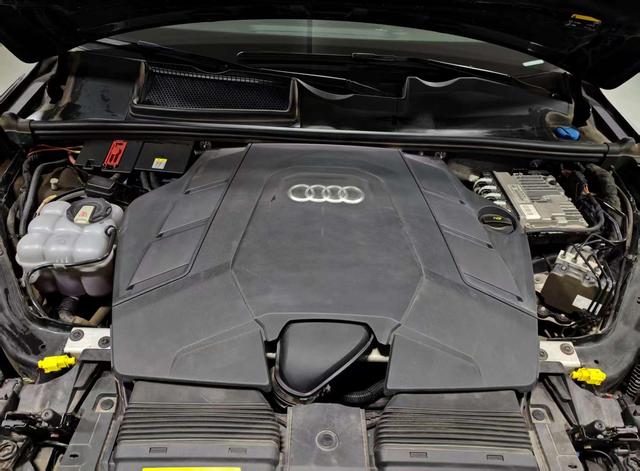 Audi Q7 2020 thumb 5