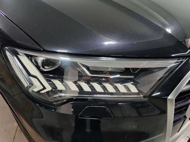 Audi Q7 2020 thumb 6