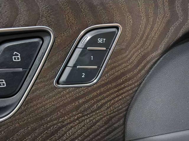 Audi Q7 2020 thumb 8