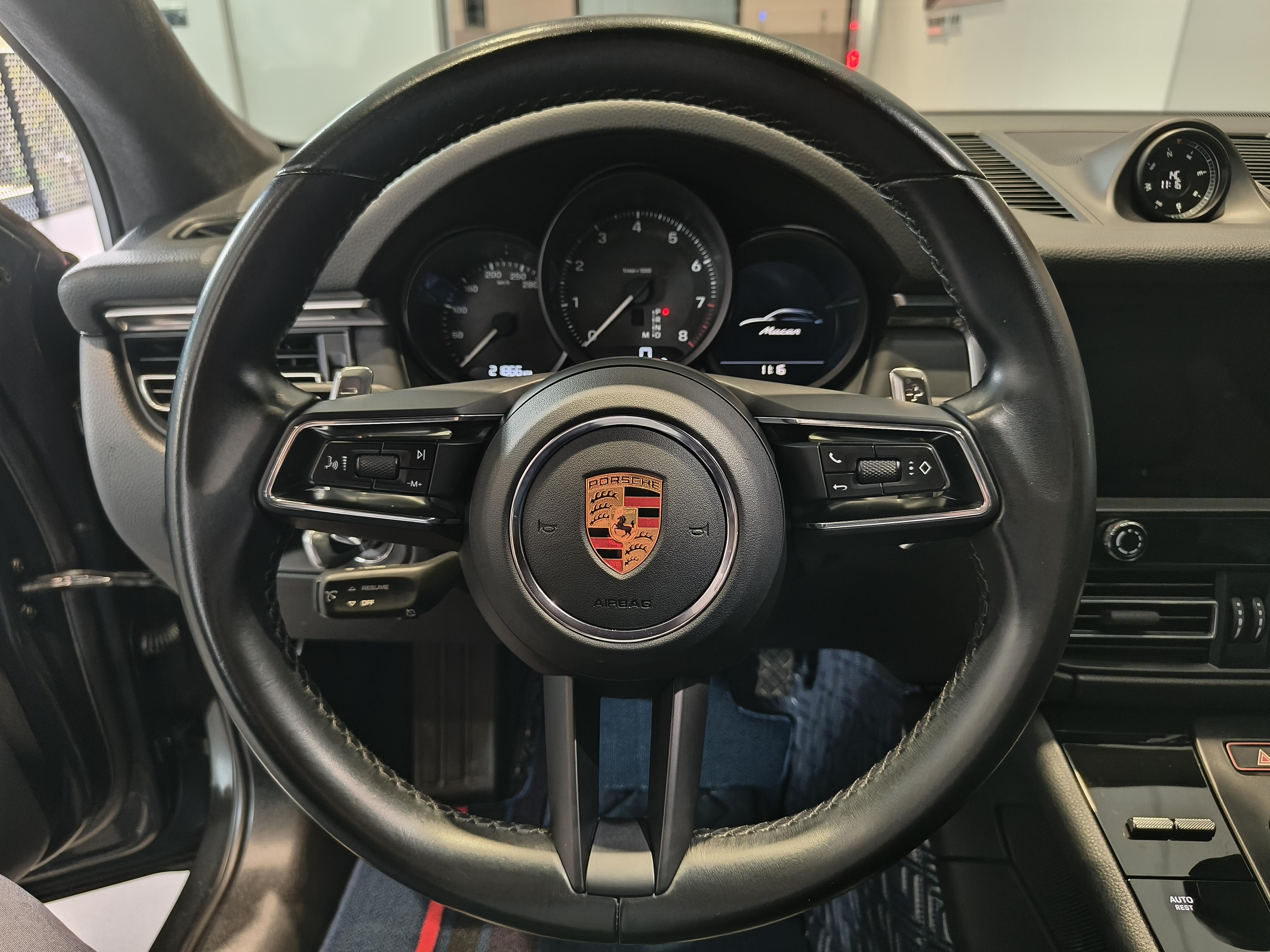 Porsche Macan 2022 thumb 7