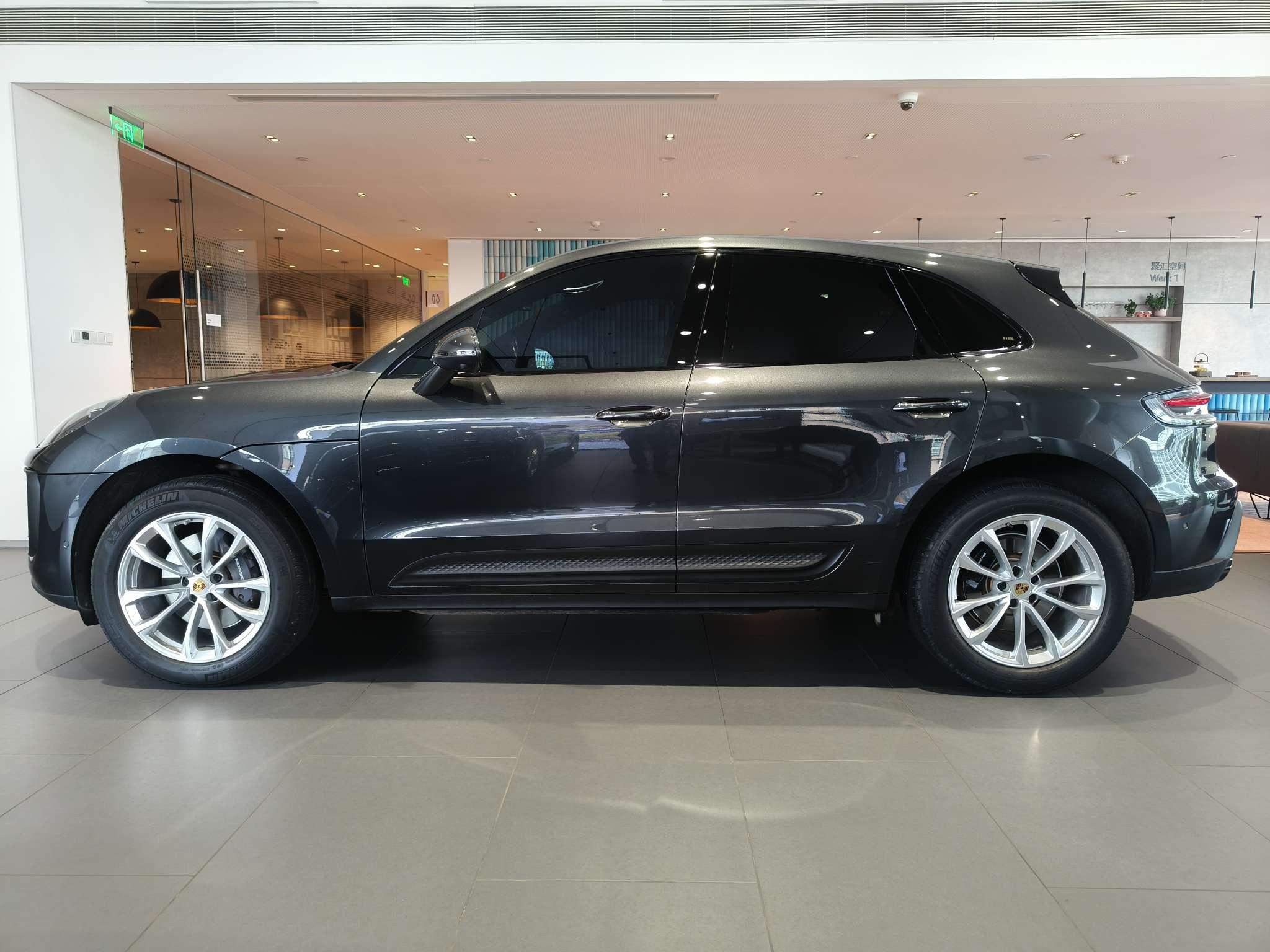 Porsche Macan 2022 thumb 11