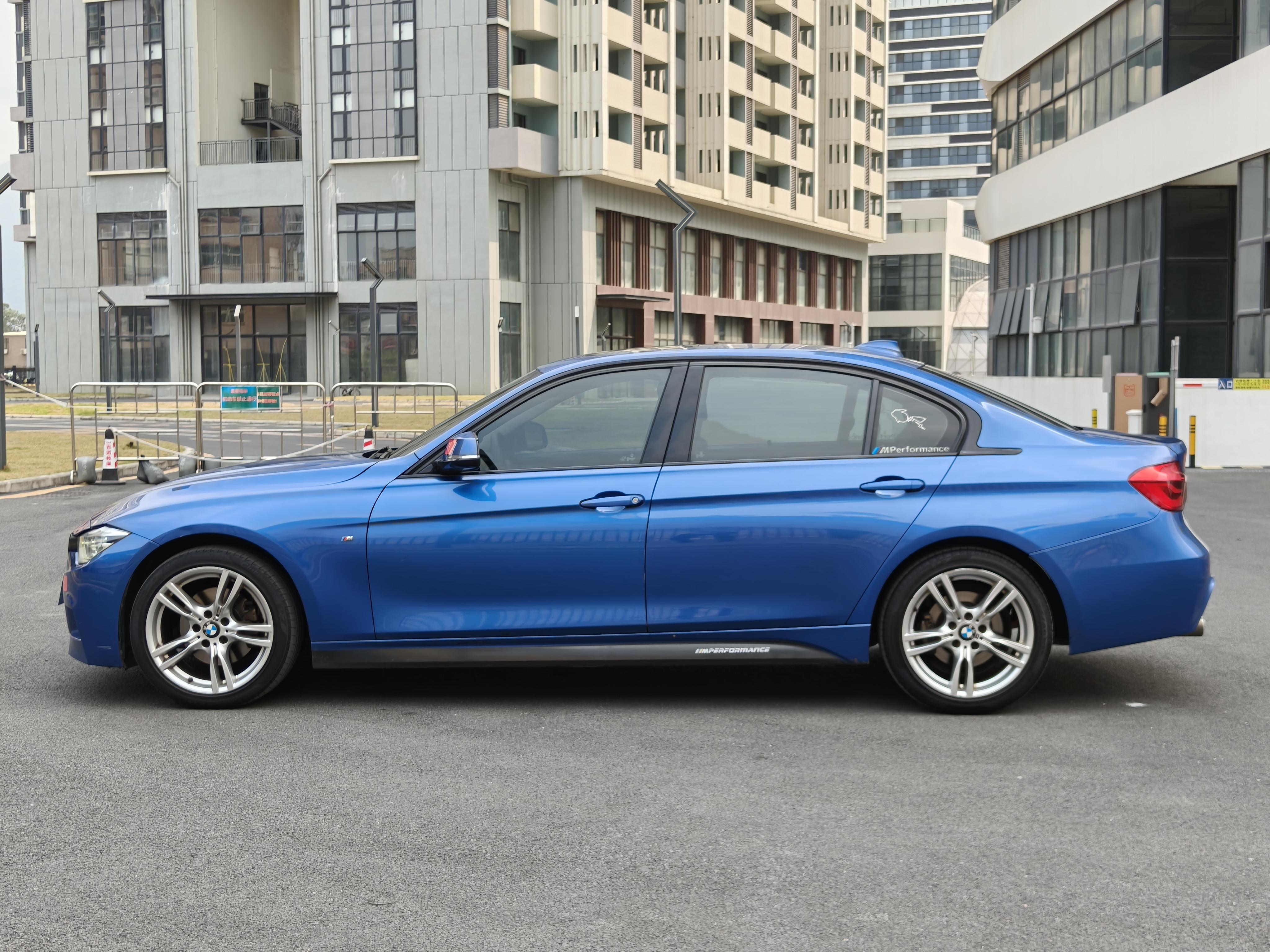 BMW 3 серии 2019 thumb 2