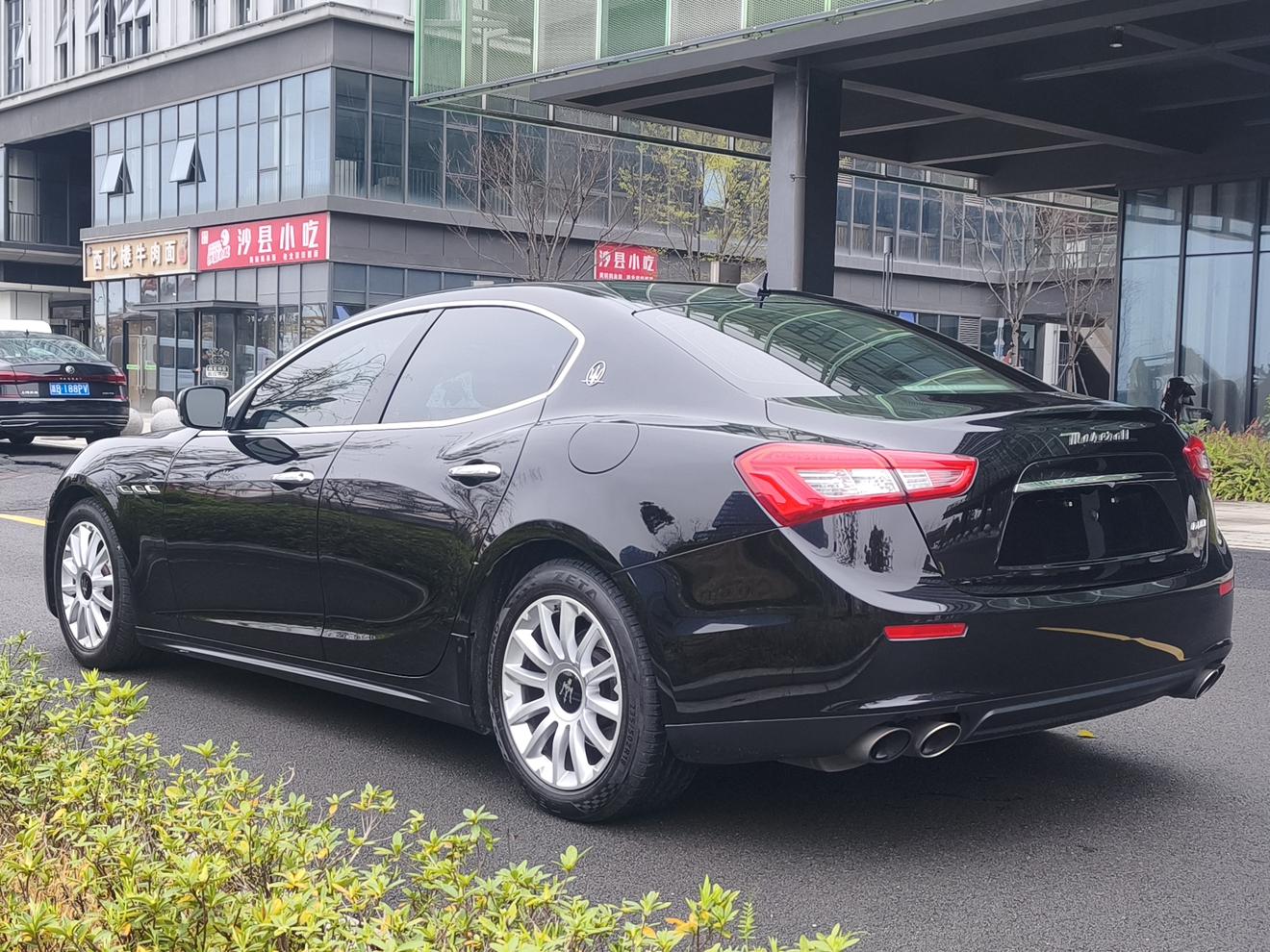 Maserati Ghibli 2015 thumb 2