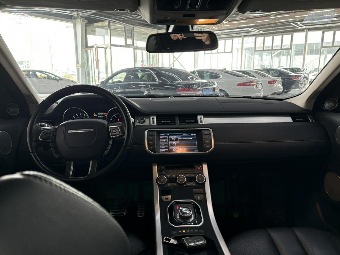Land Rover Range Rover Velar 2012 thumb 4