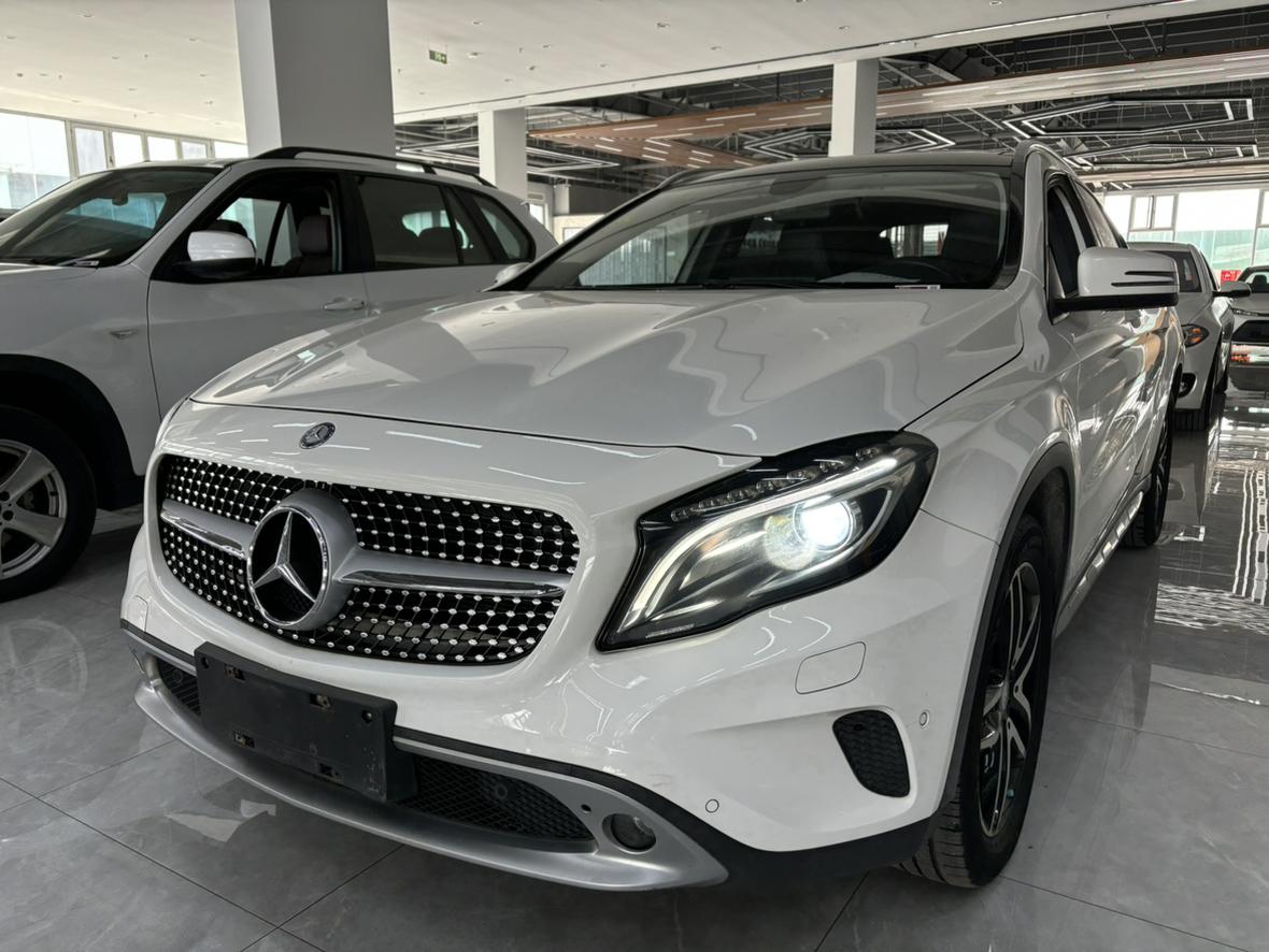Mercedes-Benz GLA 2015 thumb 8